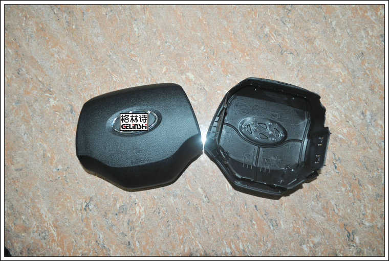 Fit Hyundai ix25 Main steering wheel cover Main driving horn panel 2021 IX25 horn cover