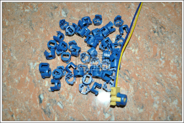 General purpose plug General purpose main and auxiliary air curtain plug Seat plug harness cable connector horn plug - Image 2