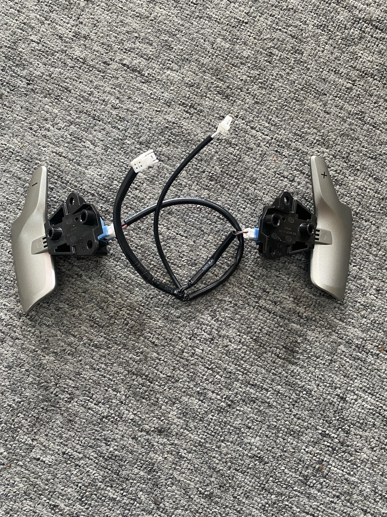 New Lexus steering wheel shift paddles 2011 iS paddles is250 is300 steering wheel paddles